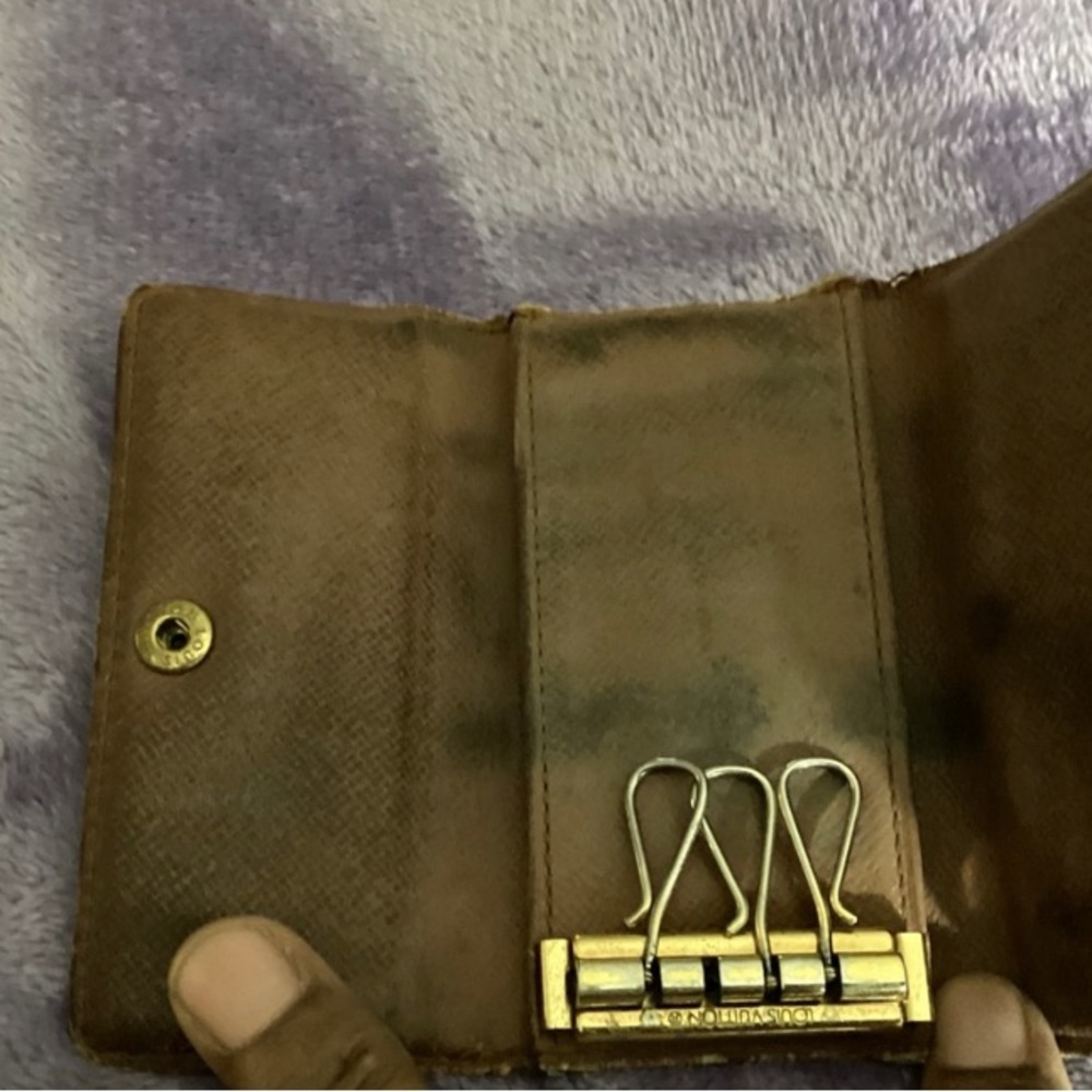 Louis Vuitton Keyholder - image 4